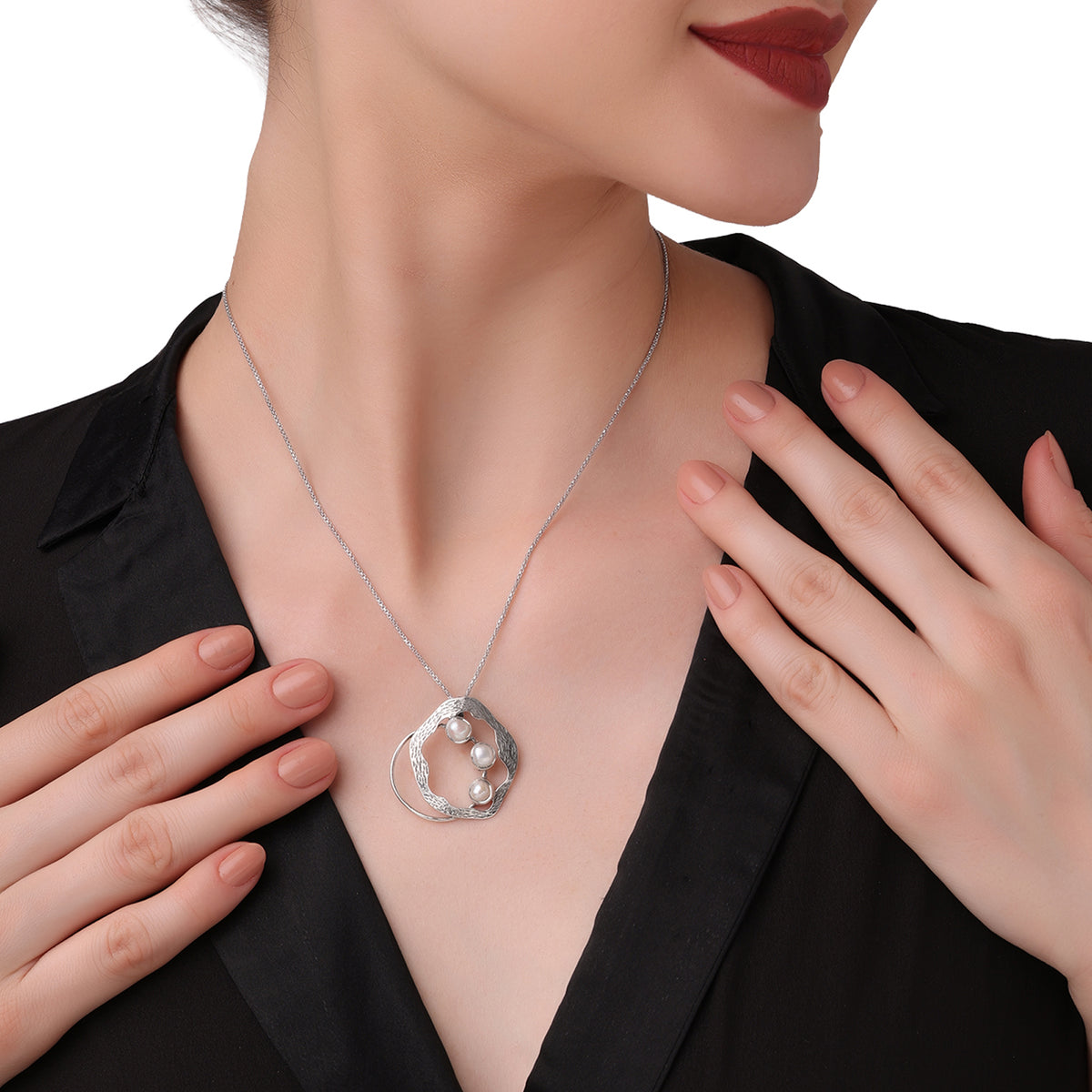 Baroque pearl pendant  (Without Chain)