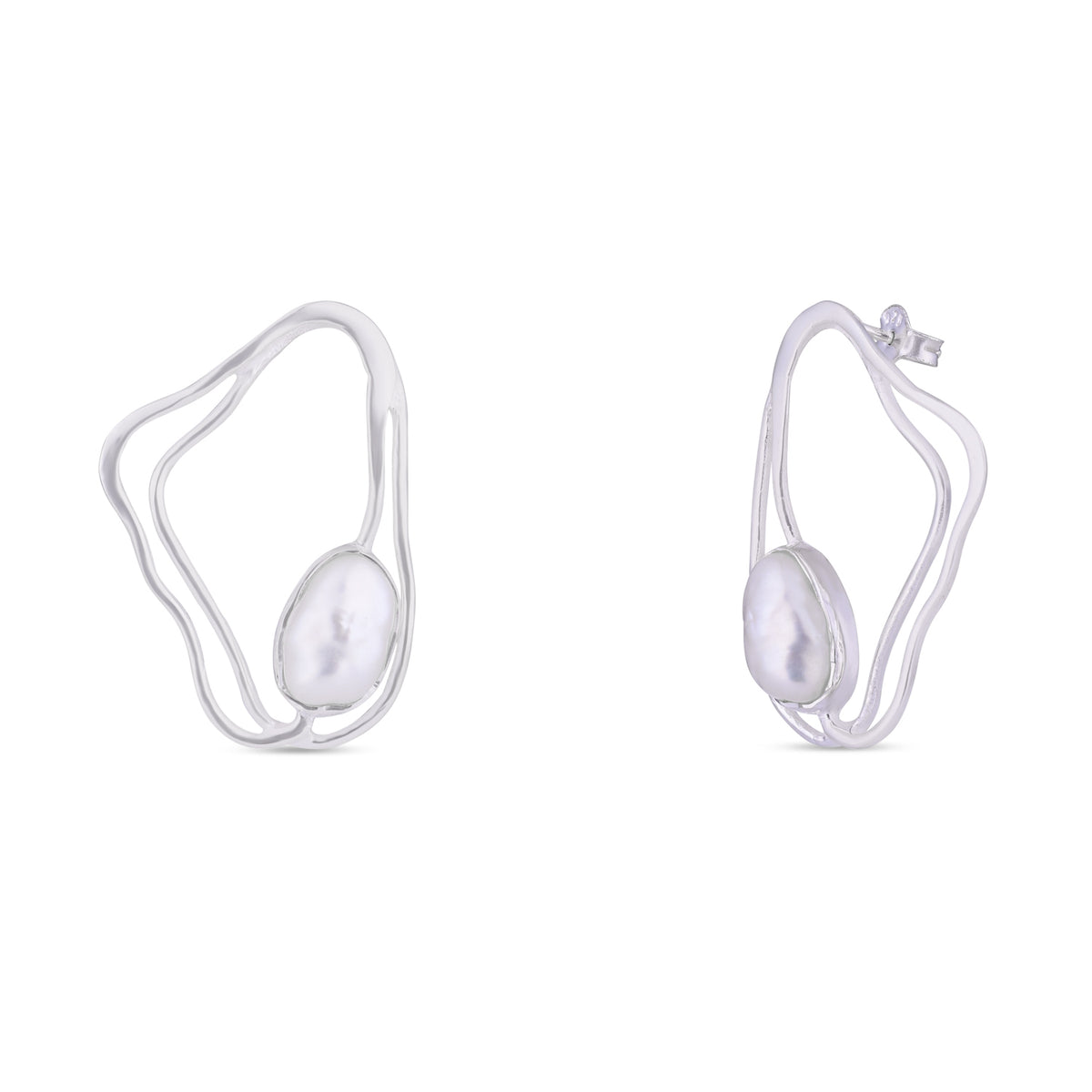 Aura sculpt pearl earring